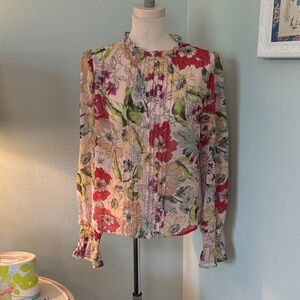 Guess beautiful floral blouse. Size medium, good pre owned condition